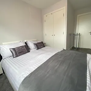 https://contemporary-city-centre-apartment-in-the-aspect.cardiffhotelswales.com