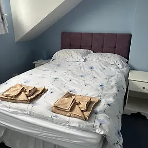 https://second-floor-double-en-suite-room.yorkshirehotels.net