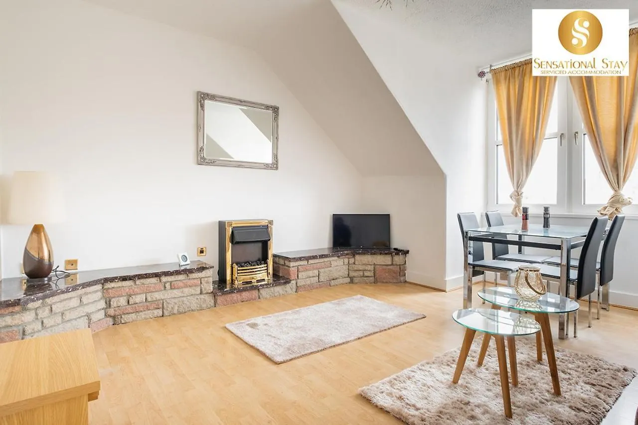 2 Bedroom Apt At Sensational Stay Serviced Accommodation Aberdeen - Clifton Road Apartment